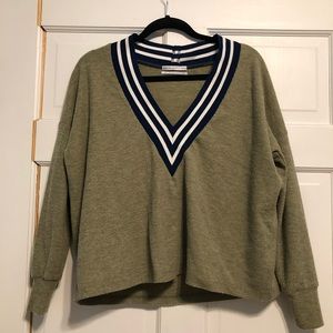 UO V neck sweater